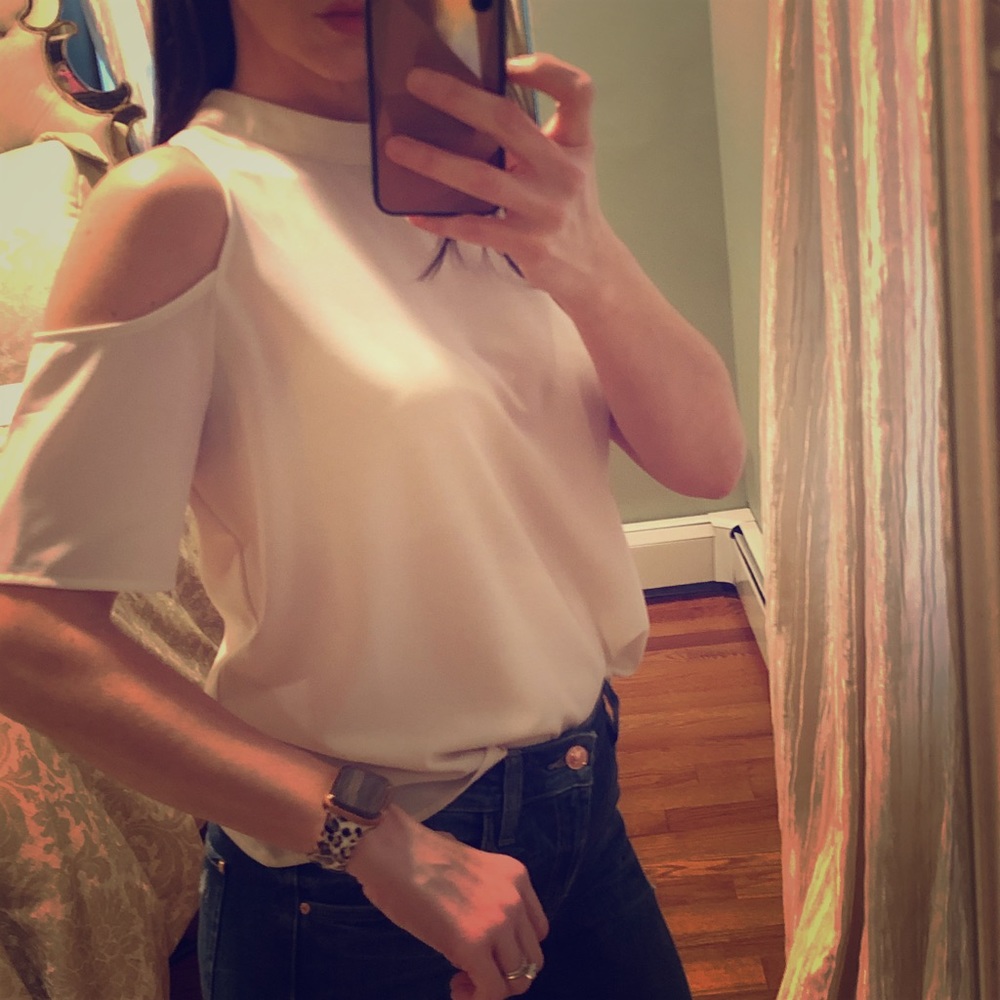 Open shoulder top